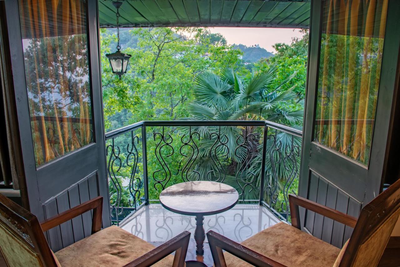 Ilbert Manor Hotell Mussoorie Eksteriør bilde