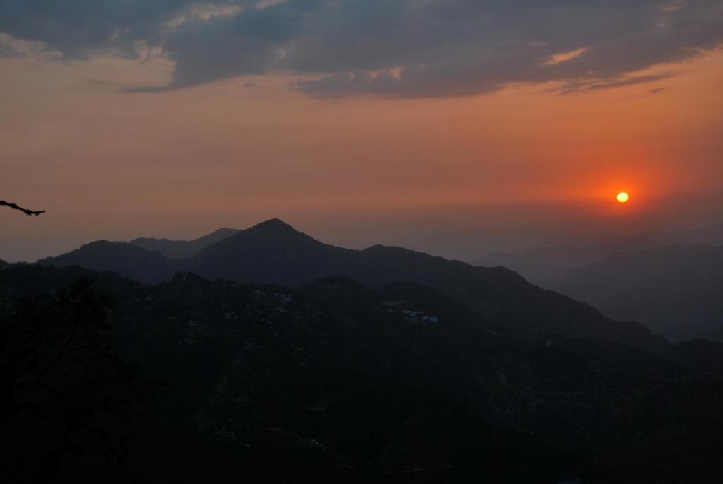 Ilbert Manor Hotell Mussoorie Eksteriør bilde