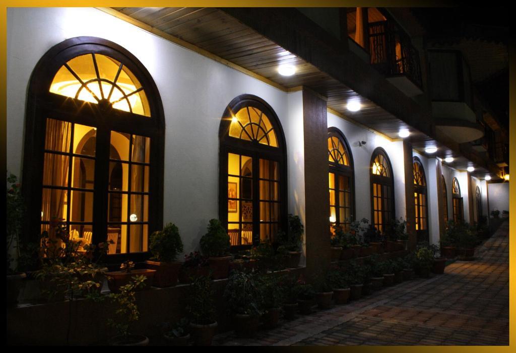 Ilbert Manor Hotell Mussoorie Eksteriør bilde