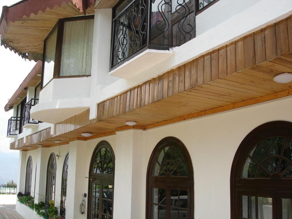 Ilbert Manor Hotell Mussoorie Eksteriør bilde